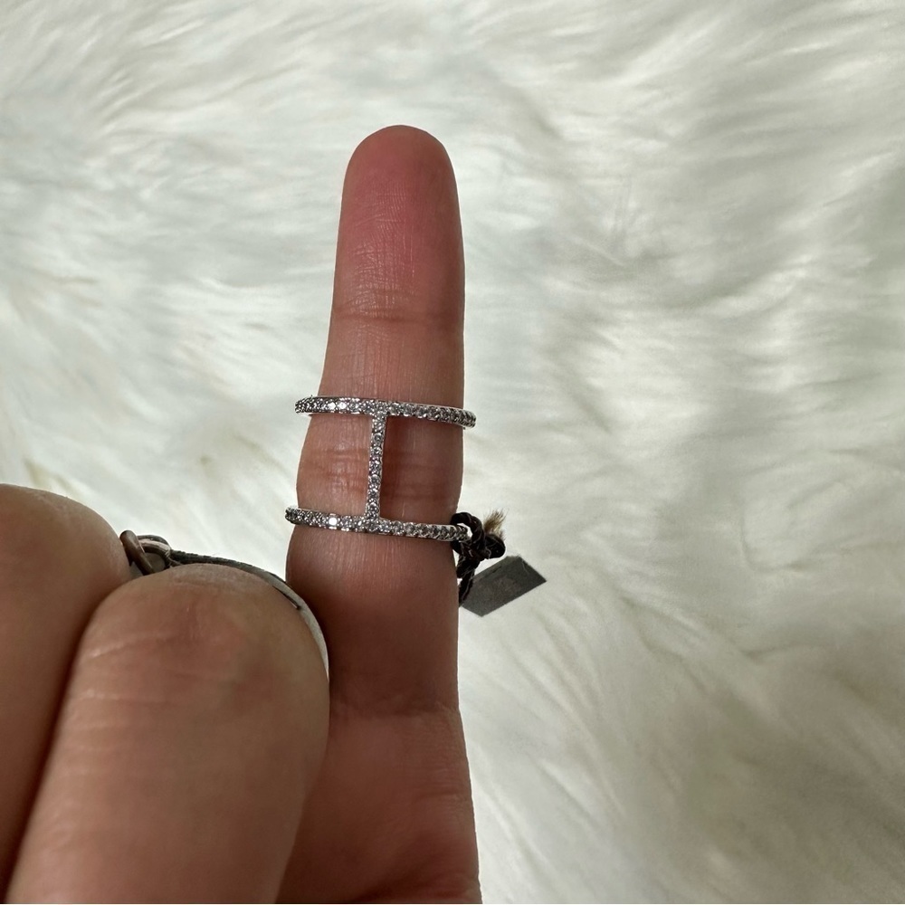NWT Henri Bendel Luxe Asscher Cut Pave Silver Tone Harness Ring Size 5 - Picture 2 of 4
